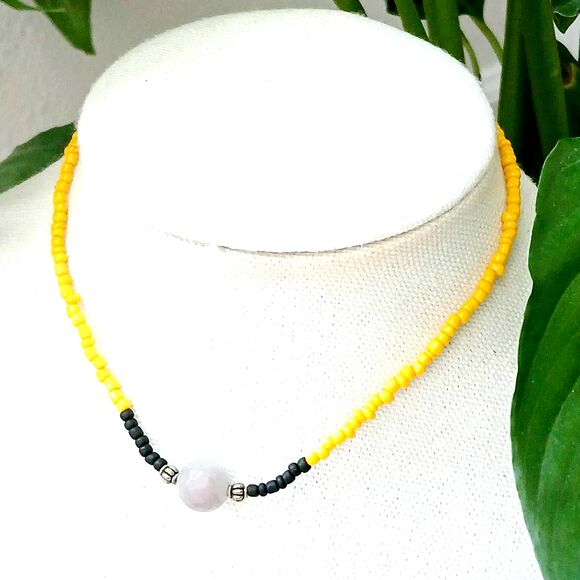 Boho Chic Beaded Choker Necklace, Quartz Dainty Statement Adjustable - Picture 4 of 6